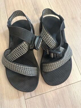 Chaco Women’s Black and Cream Sport Strap Sandals